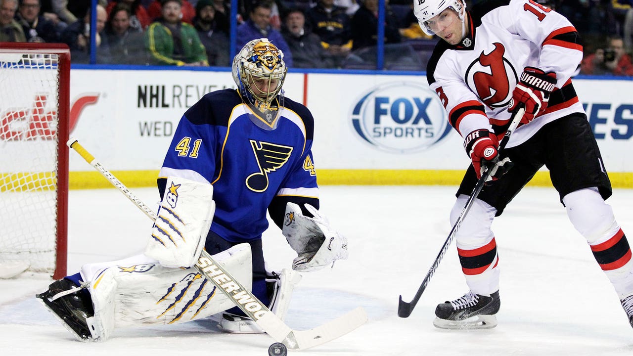 Halak proves unbeatable in net as Blues shut out Devils